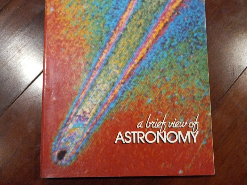 Saunders Golden Sunburst Ser.: A Brief View of Astronomy by Jay M. Pasachoff…
