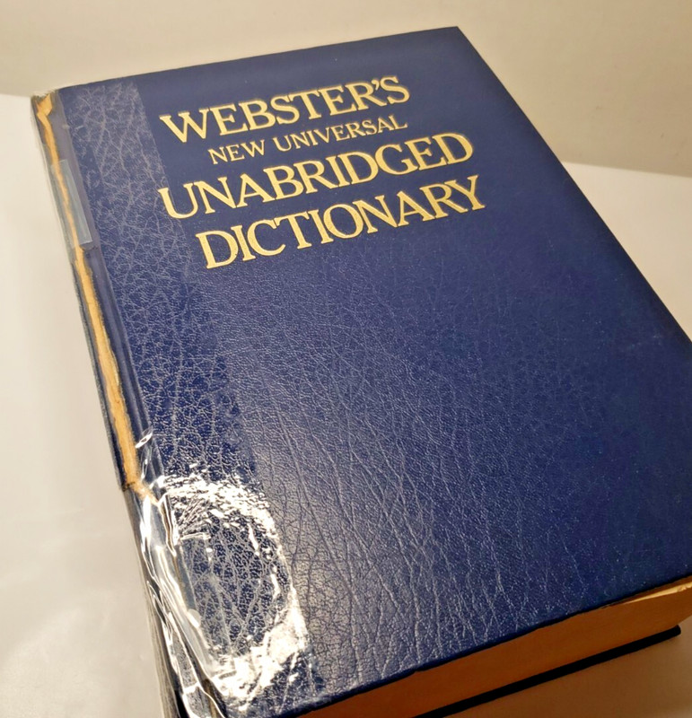 Websters New Universal Unabridged Dictionary Deluxe Second 2nd Edition 1983 HC