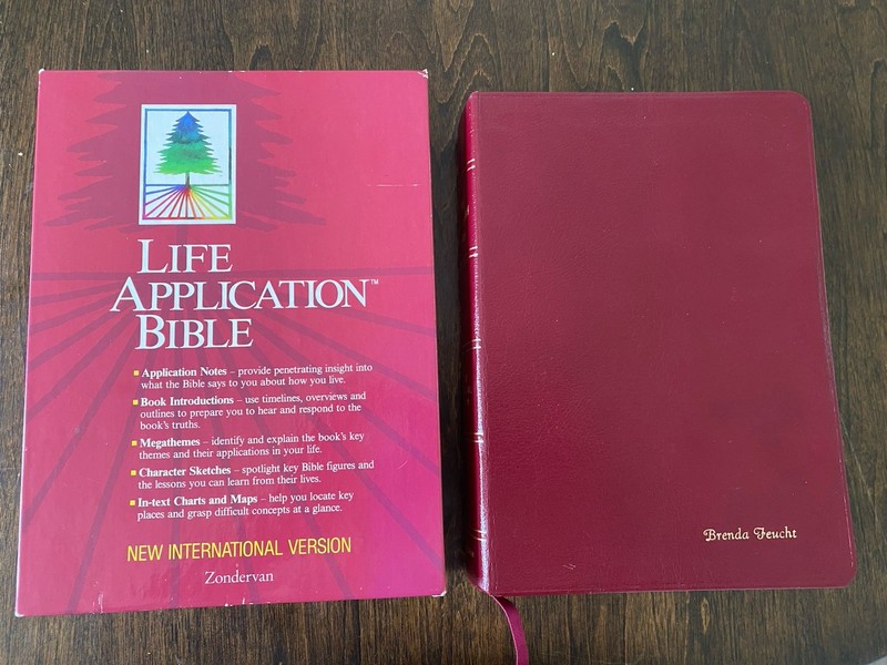 NIV Life Application Study Bible 1991 Burgundy Bonded Leather Zondervan gallery