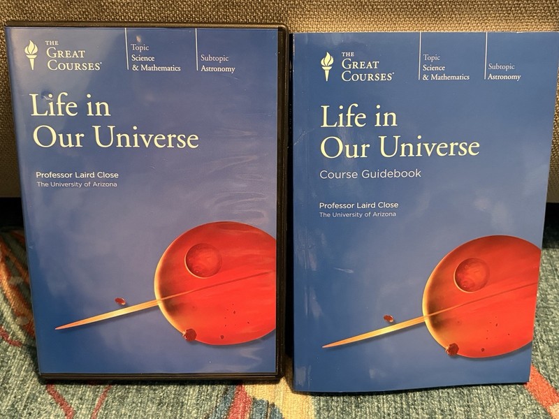 The Great Courses: Life in Our Universe DVD & Guidebook