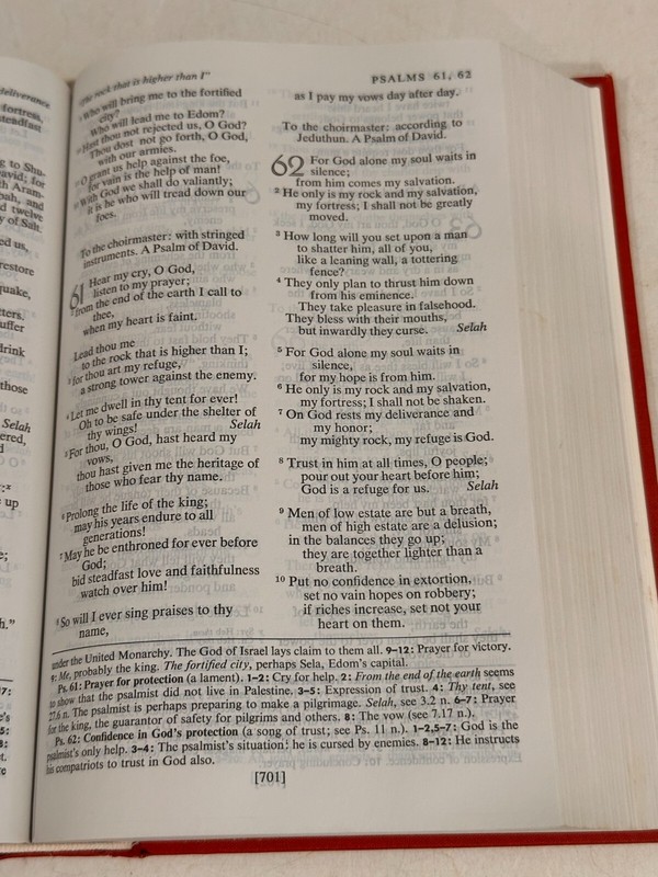 New Oxford Annotated Bible with Apocrypha Expanded Edition 1977 gallery