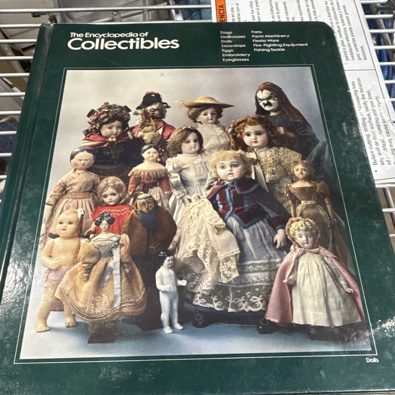 Time-Life Books The Encyclopedia of Collectibles: Dogs to Fishing Tackle 1978