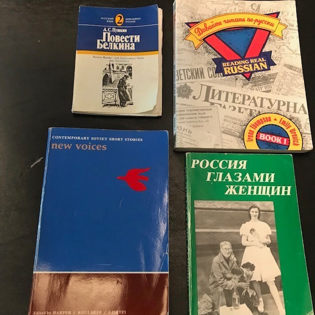 Four Advanced Russian Texts: 3 Lit and one newspaper/magazine excerpts (photos)