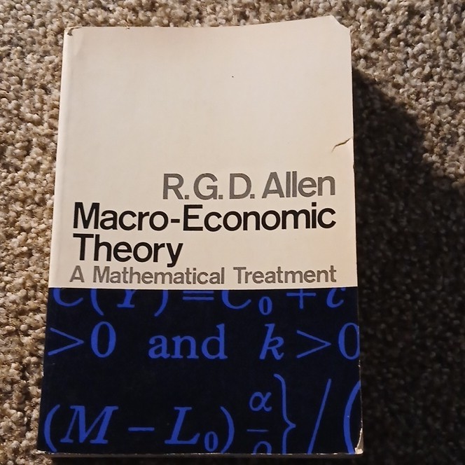 Macro-Economic Theory by R.G.D. Allen, St. Martin's Press 1967 Paperback