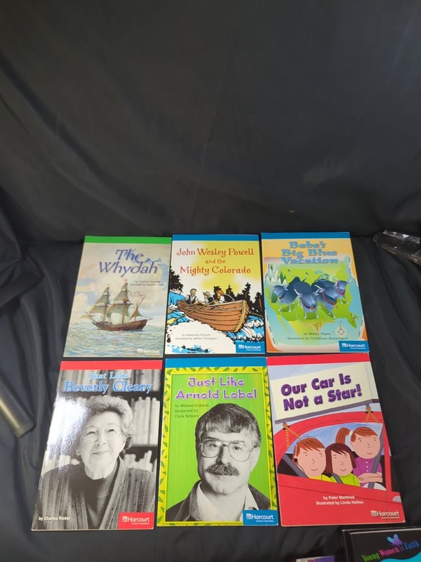 6 Harcourt Leveled Readers for Grade 4 Various Types Thin Paperback