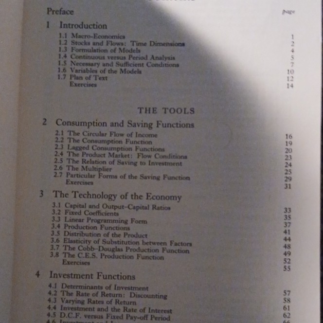 Macro-Economic Theory by R.G.D. Allen, St. Martin's Press 1967 Paperback gallery