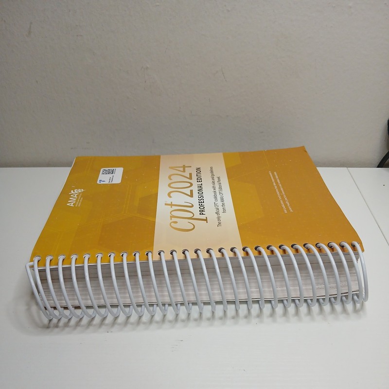 CPT 2024 Professional Edition by American Medical Association Spiral Paperback gallery