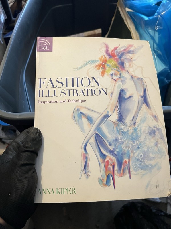Fashion Illustration : Inspiration and Technique by Anna Kiper