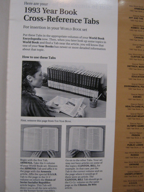 The World Book Yearbook 1993, 576 pages