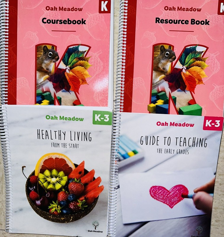 Oak Meadow Kindergarten Package Coursebook and Resource book/Healthy Living more