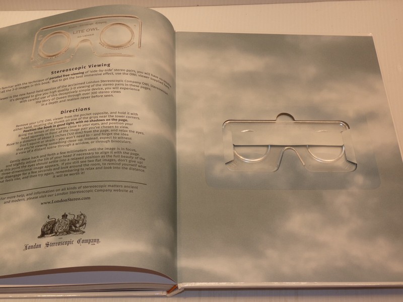 Queen in 3-D, by Brian May, Hardcover gallery