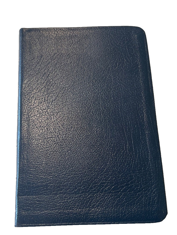 NIV Thinline Bible 1996 Navy Blue Bonded Leather Printed USA Text 1984