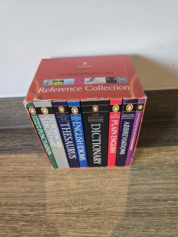 The Penguin English Reference Collection 8 Book Box Set – Dictionary & Thesaurus