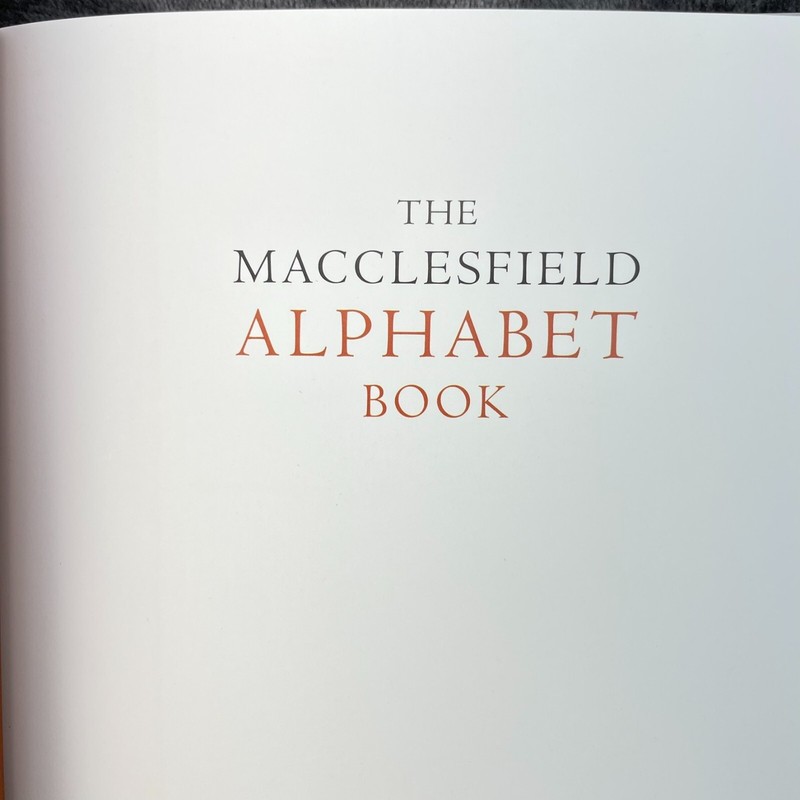 Macclesfield Alphabet A Facsimile by D. E. Hamel 2010 Hardcover EXCELLENT RARE gallery