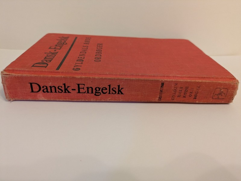 Danish-English dictionary: Dansk-Engelsk Gyldendals Rode Ordboger 1977 Hardback gallery