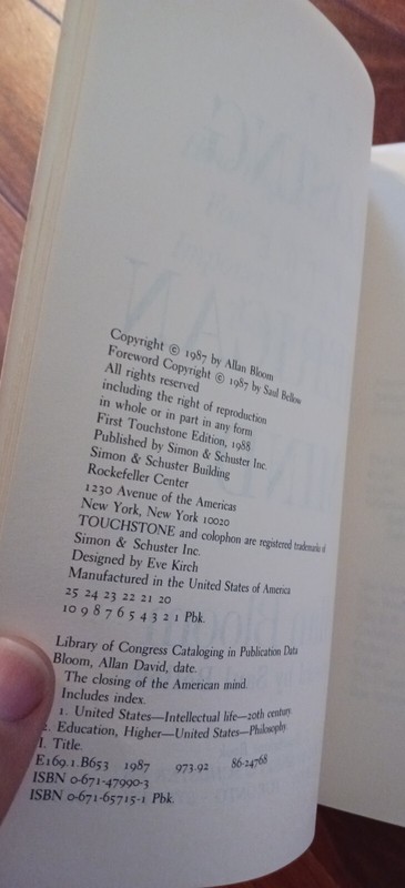 The Closing of the American Mind - Paperback By Bloom, Allan - GOOD gallery