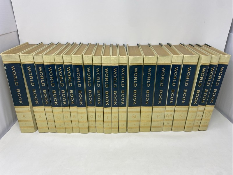 🌎Vtg World Book Encyclopedia 1965 Set Volumes 1-20