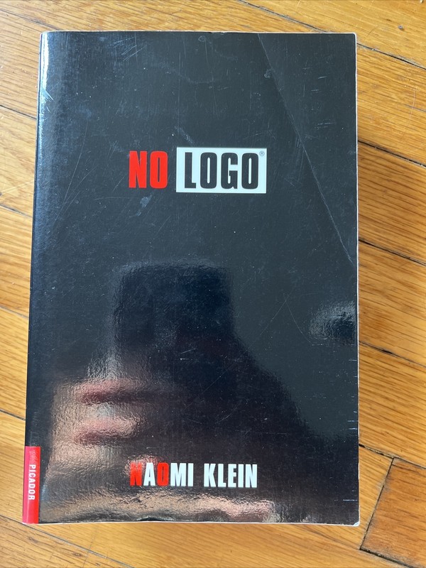 No Logo by Naomi Klein (2002, Trade Paperback)
