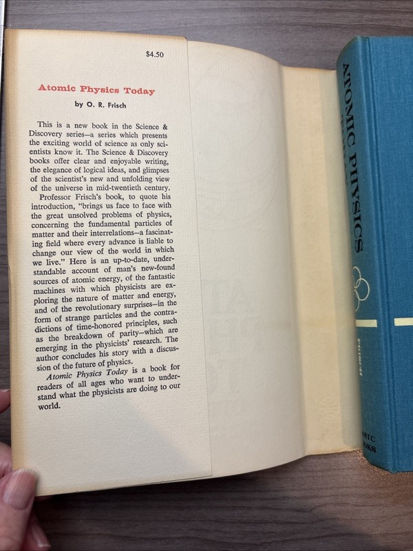 Atomic Physics Today Otto R. Frisch 1961 2nd Printing HCDJ gallery