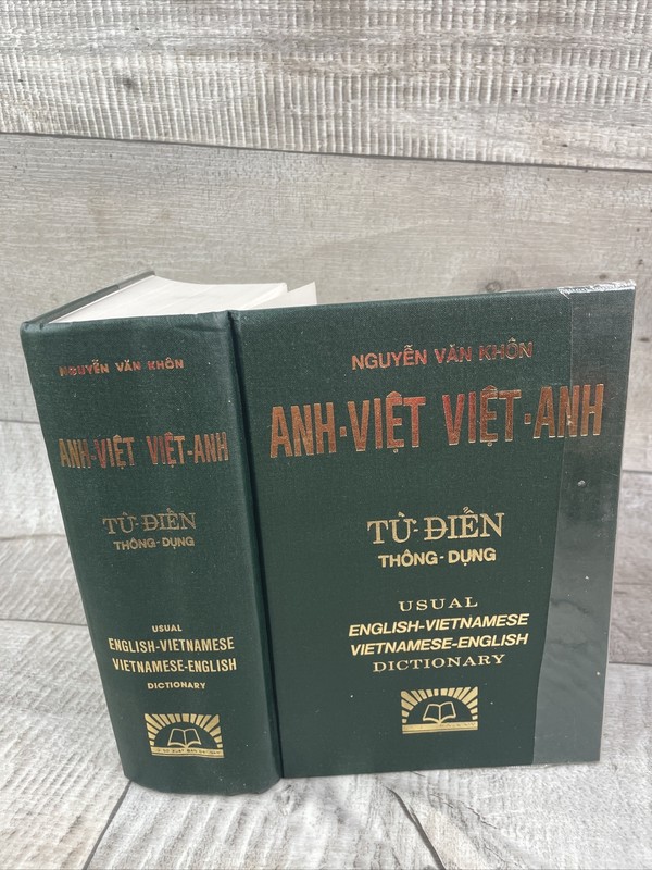 ENGLISH VIETNAMESE DICTIONARY (ANH VIET TAN TU-DIEN) By Nguyen Van Khon