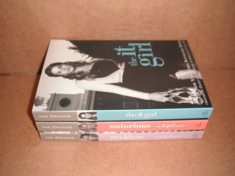 It Girl: The It Girl Vol.1,2,3 by Cecily von Ziegesar (2005, Paperback) NEW gallery