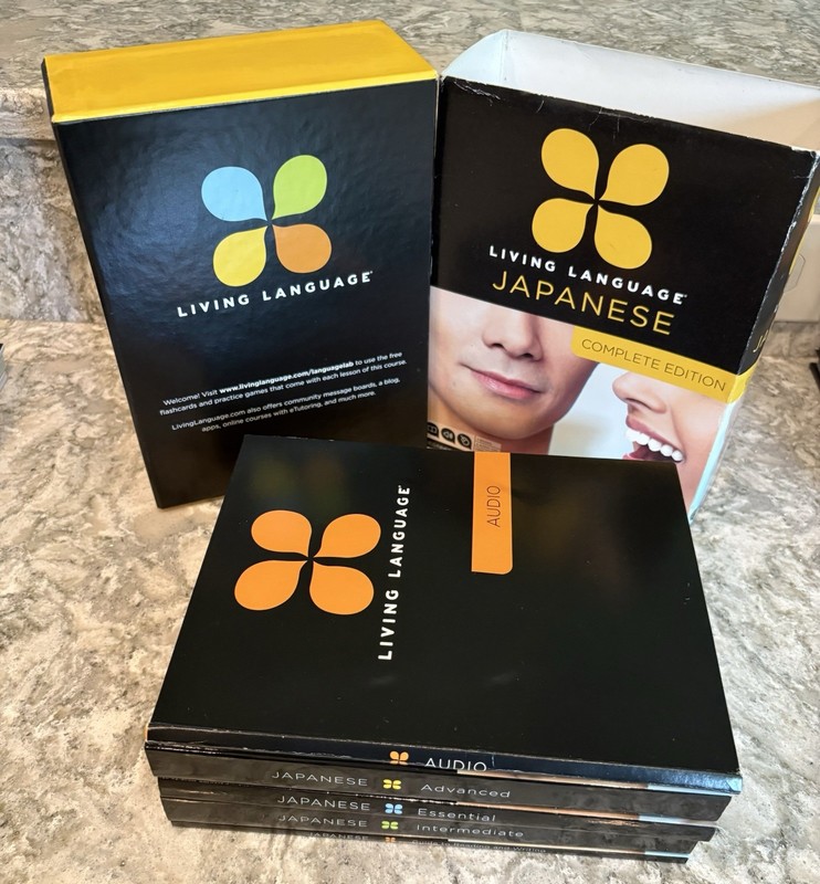 LIVING LANGUAGE JAPANESE BOX SET w/CDs