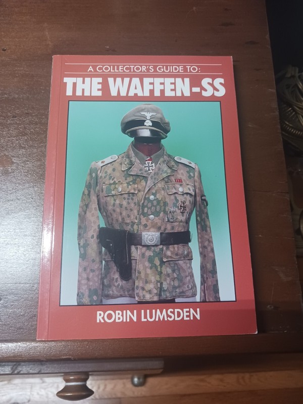 A Collector’s Guide to the Waffen-SS Robin Lumsden 1995 SC Hippocren Books