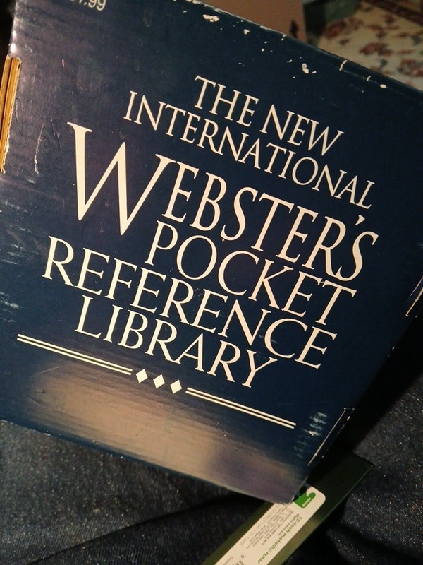 Websters pocket reference library 1996 5 books including dictionary & computer