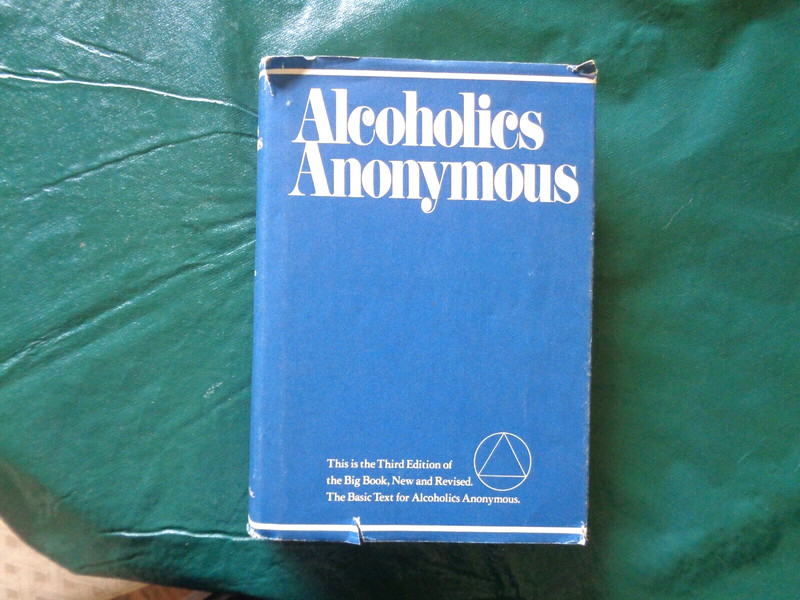 Alcoholics Anonymous HCDJ 3rd Edition 8th Printing 1980 Book Recovery Sobriety