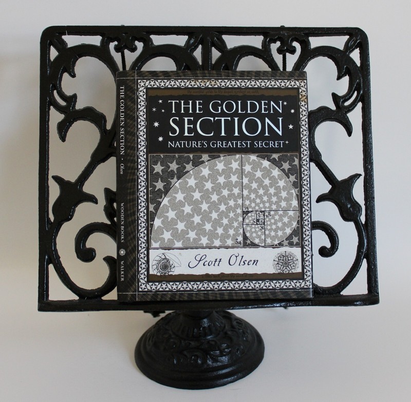 Wooden Bks.: The Golden Section : Nature’s Greatest Secret by Scott Olsen (2006,