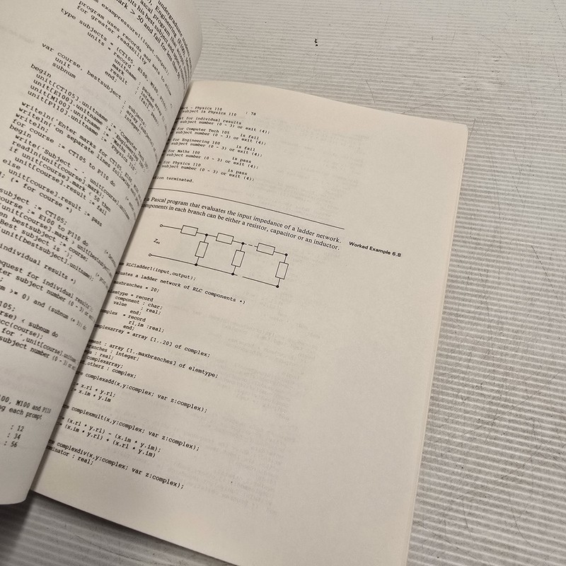 Electronic Engineering Textbooks Set: Pascal, Computers, Instrumentation - 2nd gallery