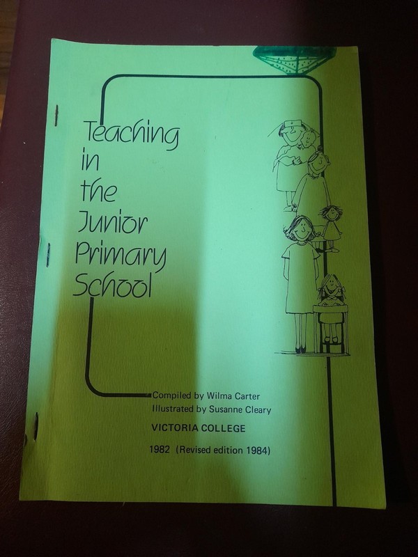 teaching in the junior primary school victoria college 1982 textbook 41 pages
