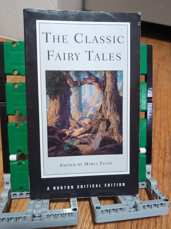 Norton Critical Editions Ser.: Classic Fairy Tales by Maria Tatar (1998,…
