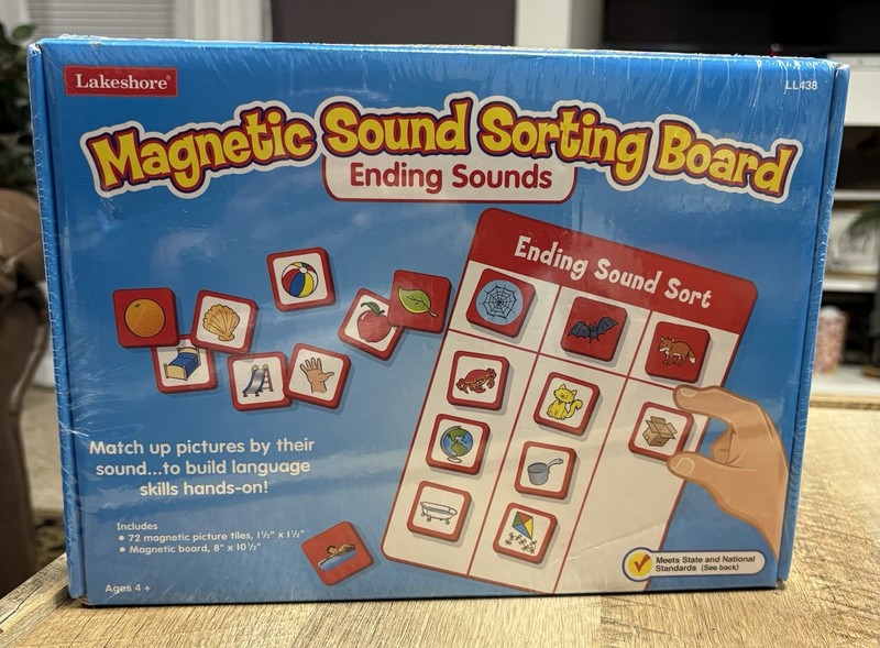 Lakeshore Learning Ending Sounds Magnetic Sound Sorting Board (LL438) Age 4+ NIB
