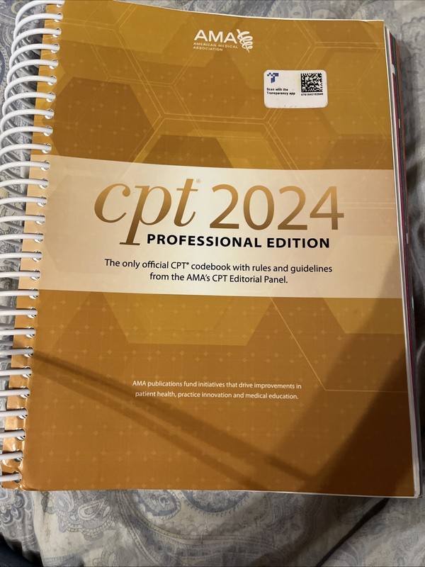 CPT Professional 2024 by American Medical Association (2023, Trade Paperback)