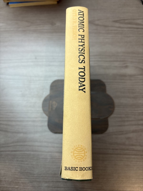 Atomic Physics Today Otto R. Frisch 1961 2nd Printing HCDJ gallery