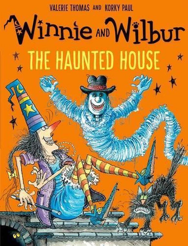 Winnie and Wilbur: The Haunted House by Valerie Thomas (English) Paperback Book