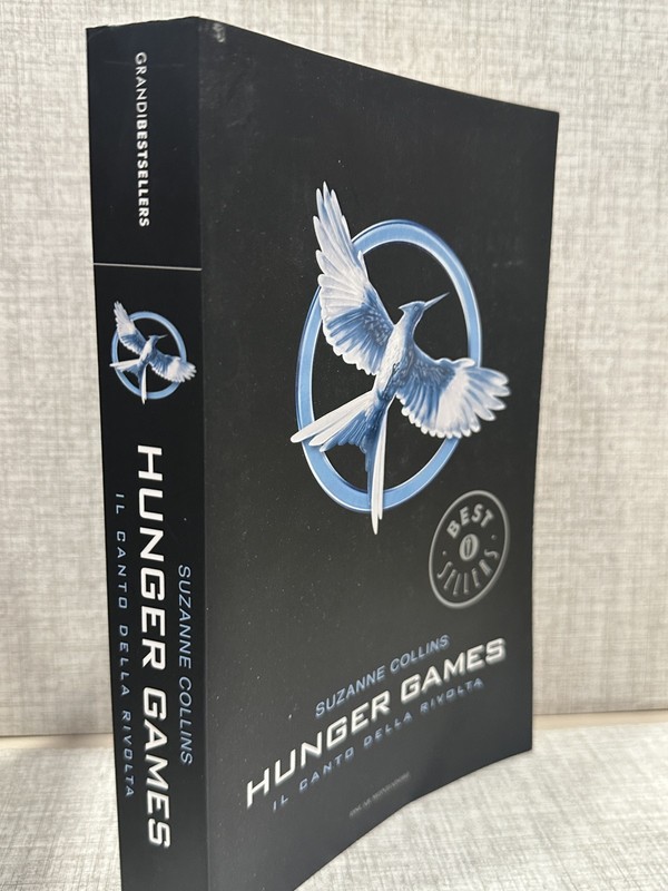 HUNGER GAMES Il Canto Della Rivolta Suzanne Collins ed Mondadori