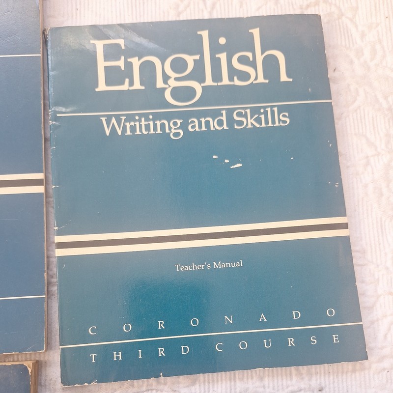 ENGLISH WRITTING & SKIILLS TE Manual & SE test Book & TRB, Student textbook gallery