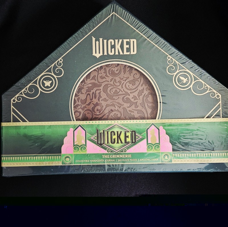Wicked The Grimmerie Collectible Hardcover Journal Insight Edition New Sealed