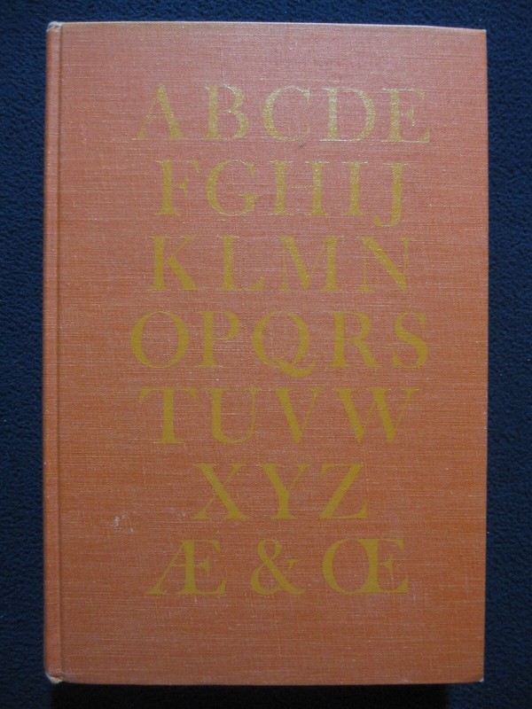A Manual of Style [hardcover] The Chicago Press [Jan 01, 1969]
