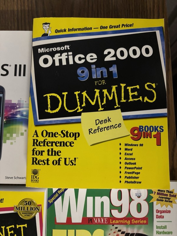 Vintage Computer Books & Manuals Lot Microsoft Office 2000 Win98 Excel Internet gallery