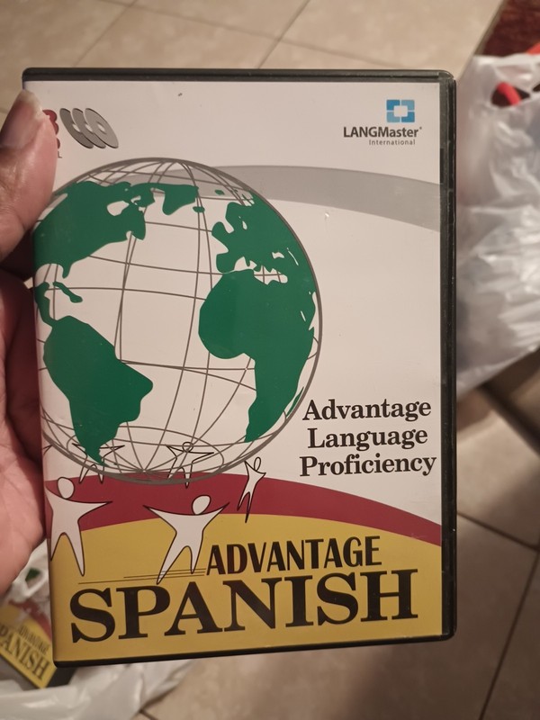 Advantage Language Proficiency Spanish 3 CDs + Spanish English Dictionary CD