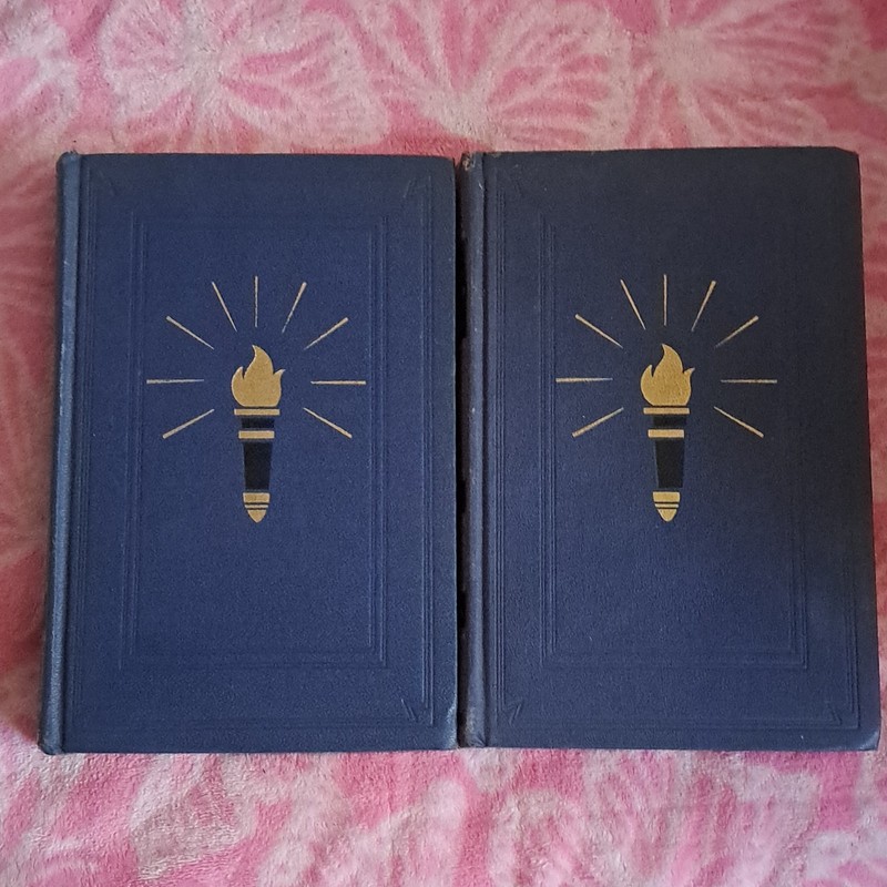 The 1955 Illustrated Encyclopedia Deluxe Edition Vol 2 & 8 Educational Book