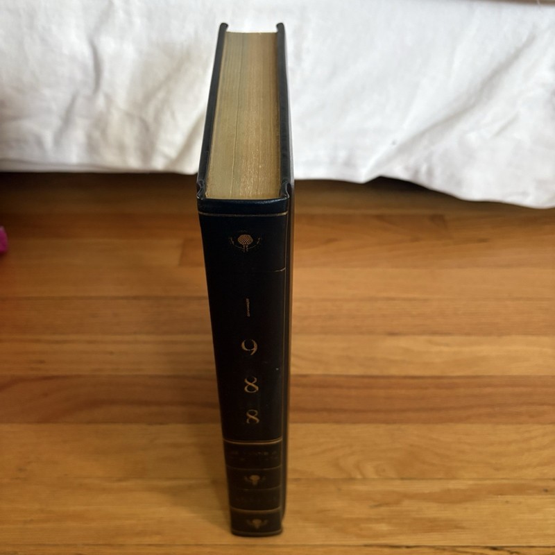 Encyclopedia Britannica Book Of The Year Annual 1988 Padded Black Leather