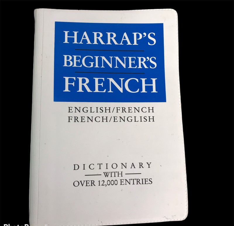 Harrap’s Beginner’s French Dictionary with over 12000 Entries 5.5″ X 4″