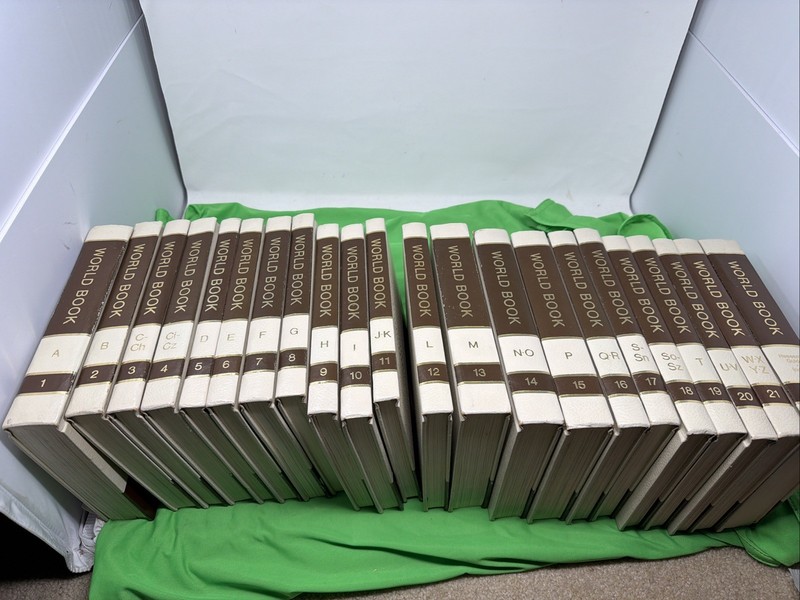The World Book Encyclopedia Set 1972 Complete 1-22 Volume Set
