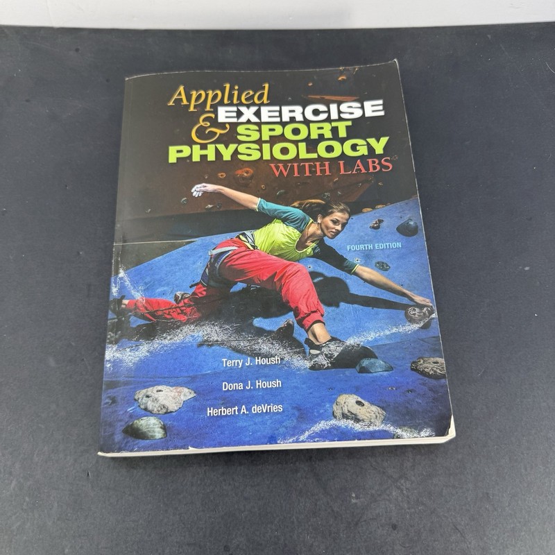Applied Exercise and Sport Physiology, With Labs – Paperback