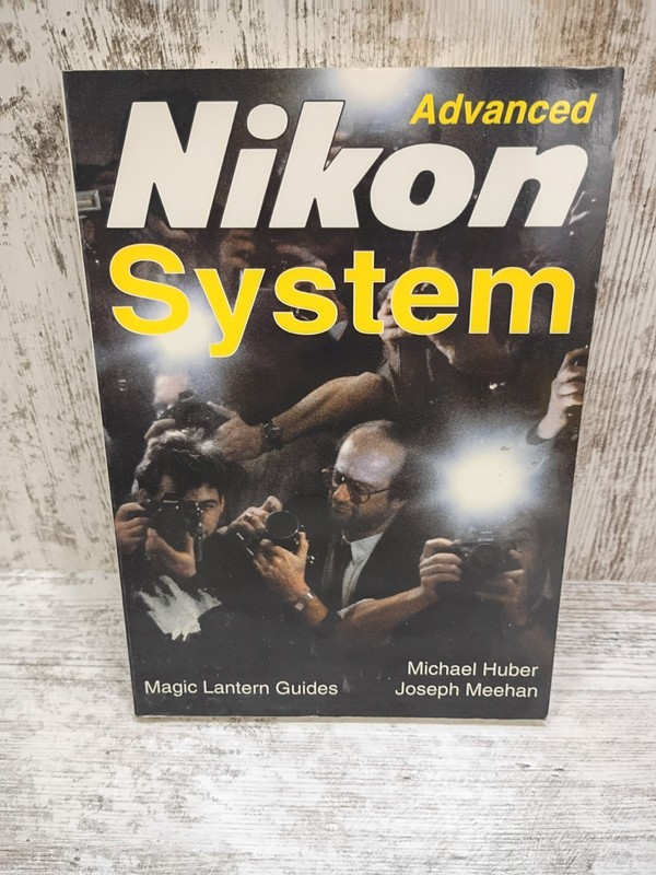 Magic Lantern Guides Ser.: Advanced Nikon System 1993 Paperback