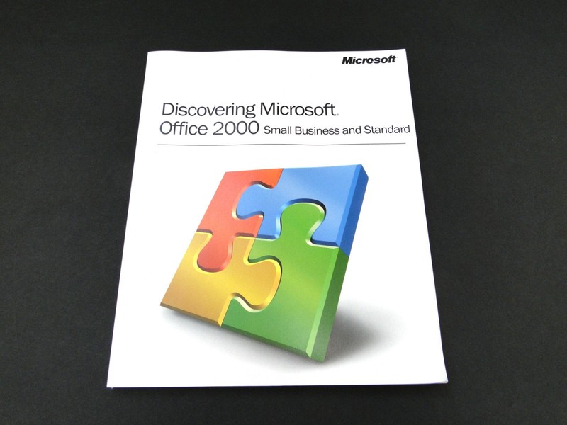 Discovering Microsoft Office 2000 – Small Business and Standard Paperback Guide